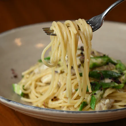 【逗子】人気シェフや食通も太鼓判。路地裏イタリアン「Doicciane」の鱧と焼きなすのパスタ